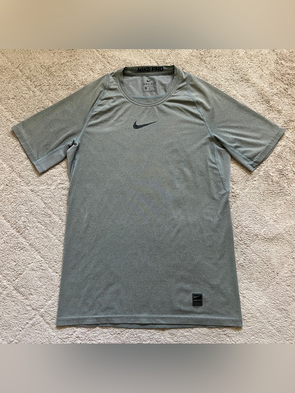 Nike Dri-Fit Fitted Shirt Gym Workout Sporty Athleisure Running Outdoor Sz M